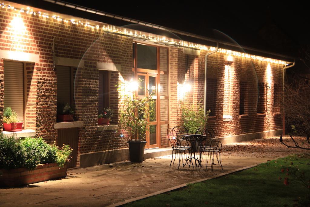 Au Coeur Des Hotes Steenvoorde Exterior photo